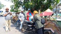KKN Madani Ipmafa Lakukan Aksi Solidaritas di Alun - Alun Tayu