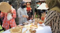 Istri Gubernur Kepincut Kerajinan Bonggol Jagung Karya Warga Pati