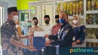 Kembali, 4 Siswa MTsN 1 Pati Terima Reward dari Bank Mandiri
