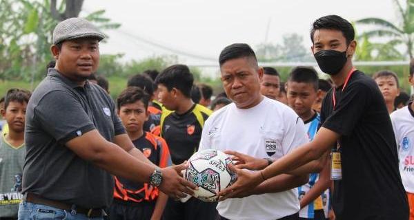 Peringati HUT, Karang Taruna Tunas Bhakti Bulumanis Kidul Gelar Turnamen Sepakbola