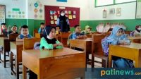 Siswa-Siswi Kelas 1 MI Dituntut Lancar Berbahasa Arab
