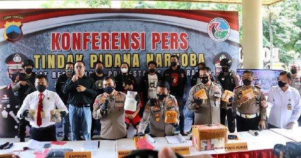 Gagalkan Pengiriman 8,4 kg Sabu, Polisi Ungkap Modus Baru