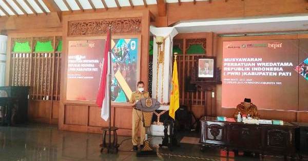 Buka Musyawarah PWRI Pati, Bupati: Sumbangsih Pemikiran dan Saran Dinanti