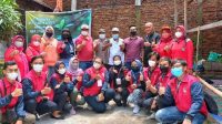 Mahasiswa KKN UPGRIS Bergerak dalam Penebaran 1500 Bibit Ikan Lele sebagai Penunjang Tanaman Hidroponik