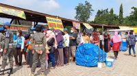 ops-pasar-migor-disdagperin-pati.jpg Disdagperin Pati Gelar Operasi Pasar Minyak Goreng di Alun-alun Kembang Joyo