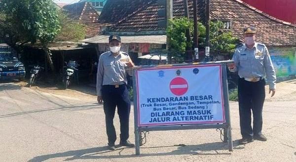 Kendaraan Besar Dilarang Masuk Jalur Alternatif Pati-Rembang