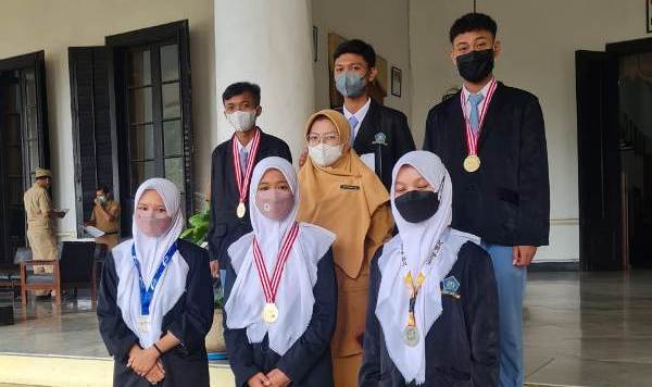 SMA PGRI 2 Kayen Kembali Raih Prestasi Tingkat Nasional dan Internasional
