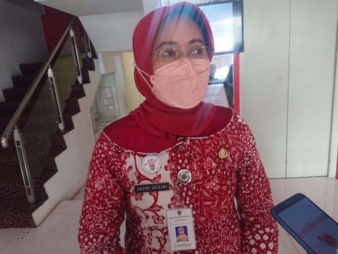 Plt. Kepala Dinas Kesehatan Kabupaten Kudus, Andini Aridewi, (Foto : Adam Naufaldo) Plt. Kepala Dinas Kesehatan Kabupaten Kudus, Andini Aridewi, (Foto : Adam Naufaldo)