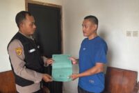 Besuk Anggota Sakit, Polres Rembang Gagas Progam “Tilik Wong Loro”