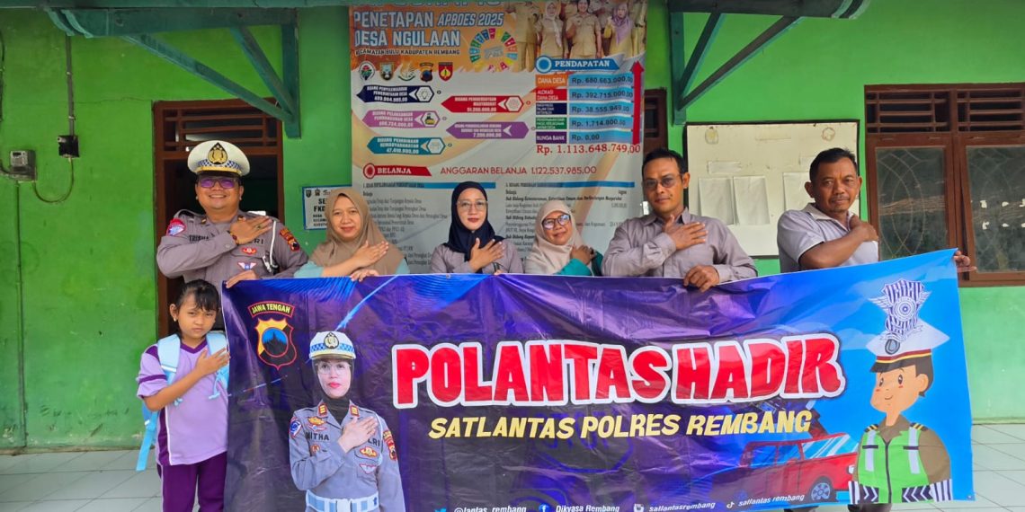 Gelorakan Tertib Berlalu Lintas, Unit Kamsel Satlantas Polres Rembang Dikmas Di Balai Desa